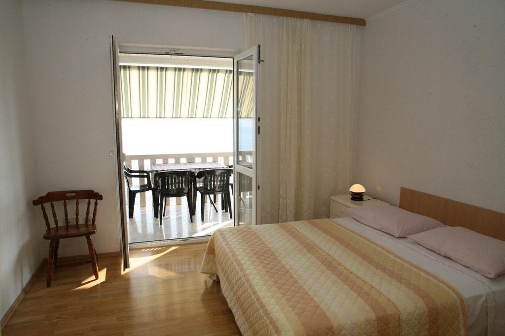 Apartments Davor & Marija Sosic Brela Exterior photo