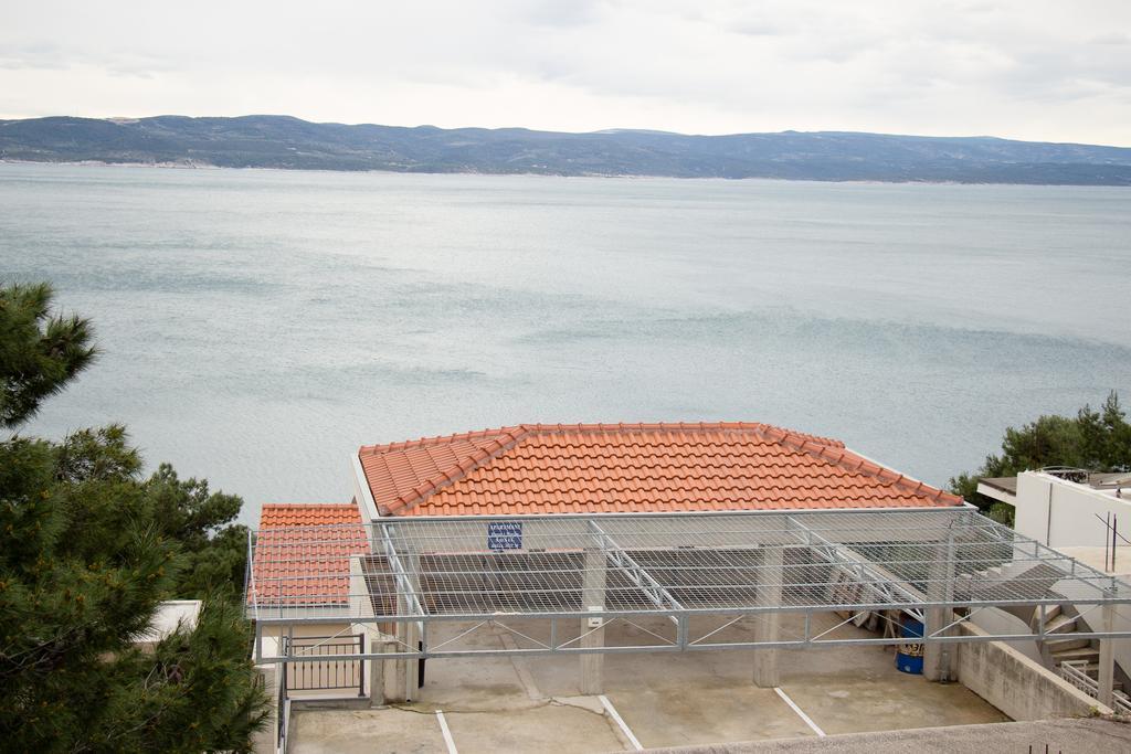 Apartments Davor & Marija Sosic Brela Exterior photo